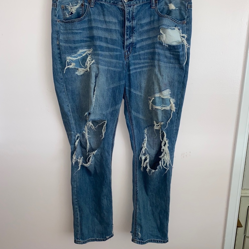 American Eagle Vintage hi-rise jeans